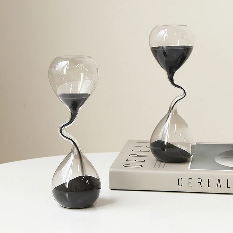 Czarna klepsydra o nowoczesnym – Interior Design Years Of School recenzja i cena