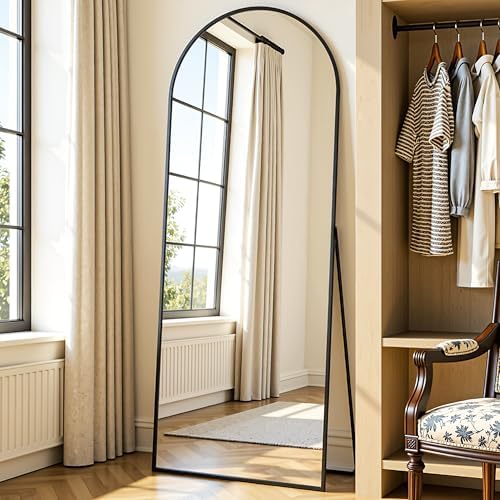 Łukowate lustro na całej długo – Arch Mirror Leaning recenzja i cena