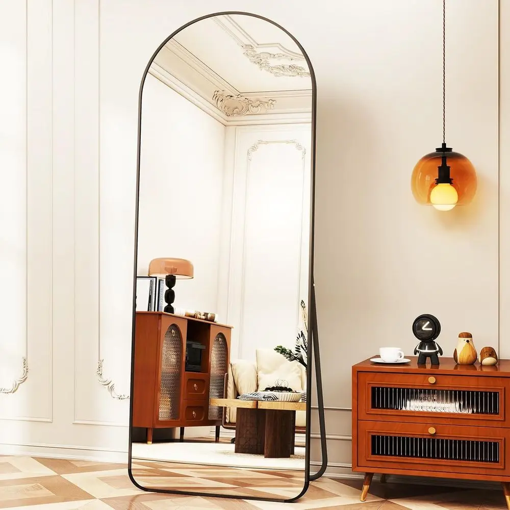 Lustro łukowe na całej długośc – Arch Mirror Leaning recenzja i cena